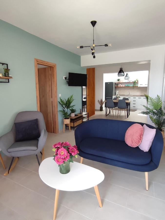 Kalokairini Avra Apartamento Archangelos  Exterior foto