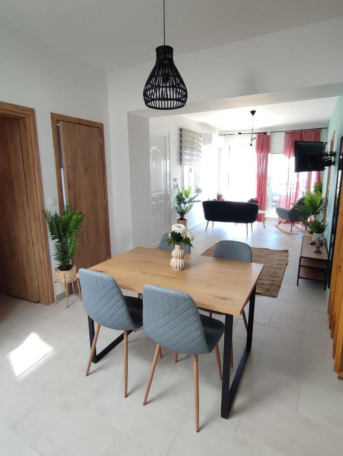 Kalokairini Avra Apartamento Archangelos  Exterior foto
