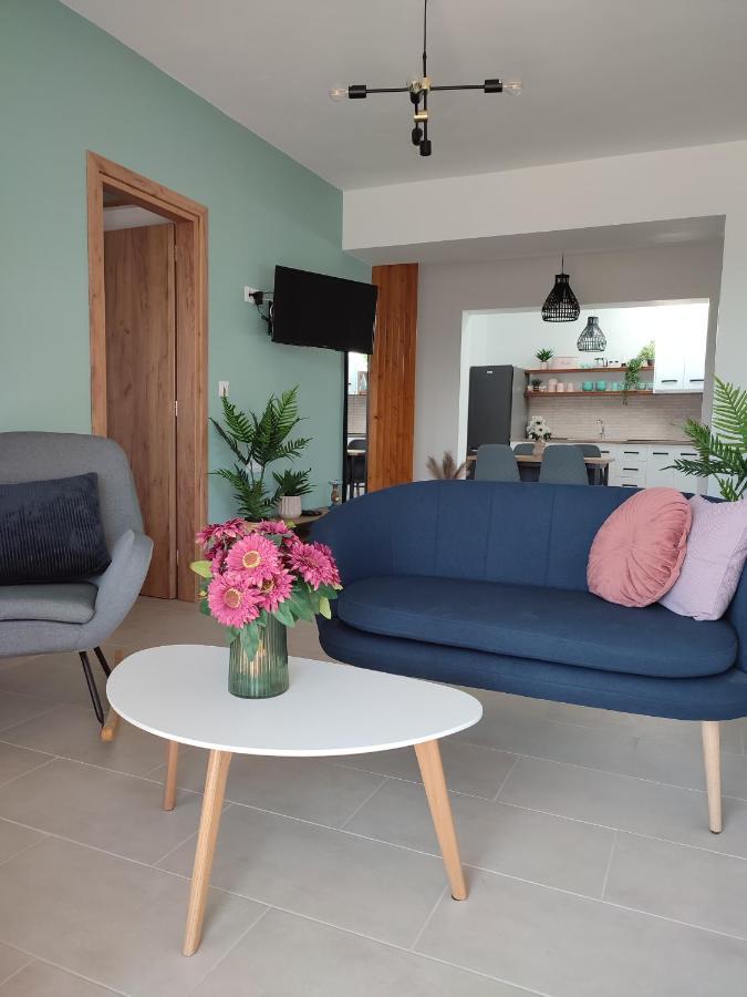 Kalokairini Avra Apartamento Archangelos  Exterior foto