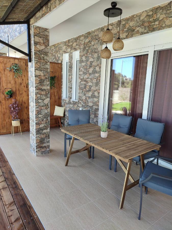 Kalokairini Avra Apartamento Archangelos  Exterior foto